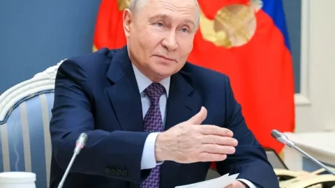 A Replay of the Yalta Agreement? Putin Reportedly Invites Trump and Xi to Discuss Ukraine’s Fate—a Move Likely to Deepen Taiwan’s Concerns